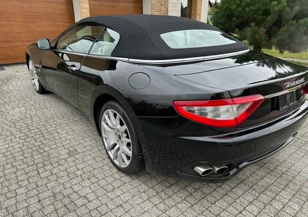 Maserati GranCabrio cena 199000 przebieg: 48500, rok produkcji 2011 z Przecław małe 79